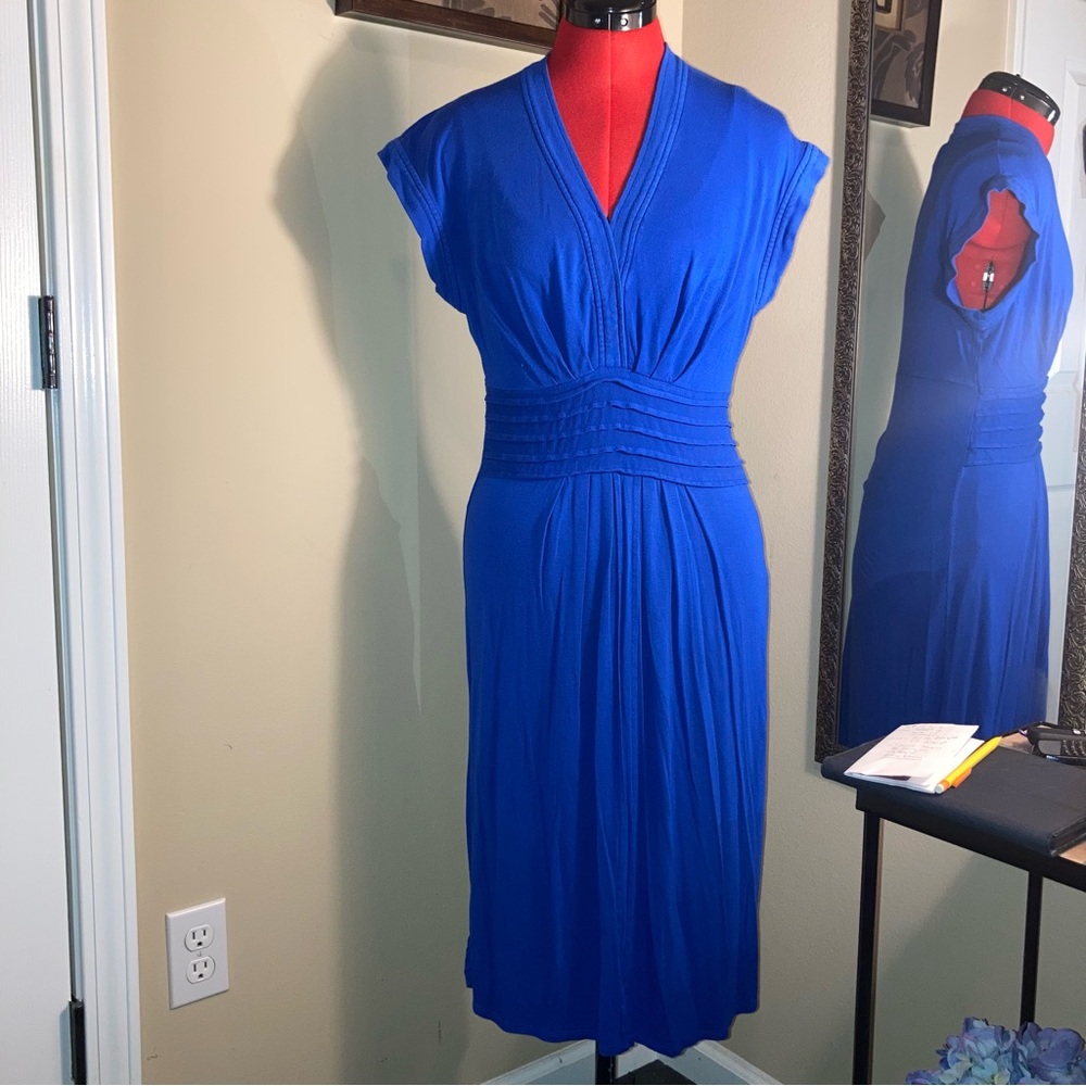 V-Neck Short Sleeve Dress